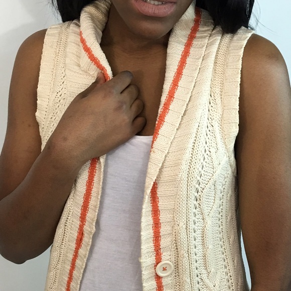 KNITTED SLEEVELESS SWEATER BY ‘H&M’!! - Picture 6 of 8